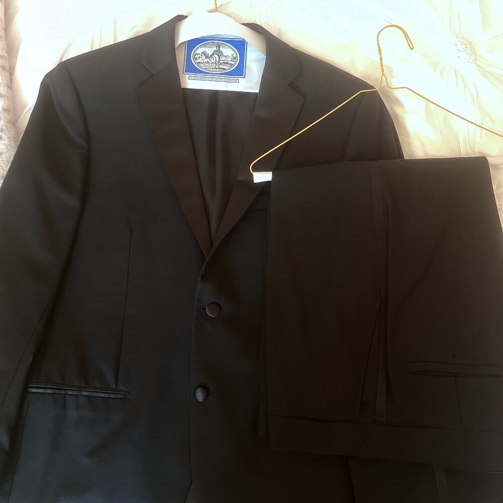 Emilio Cico Tuxedo